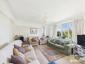 Sitting Room- click for photo gallery